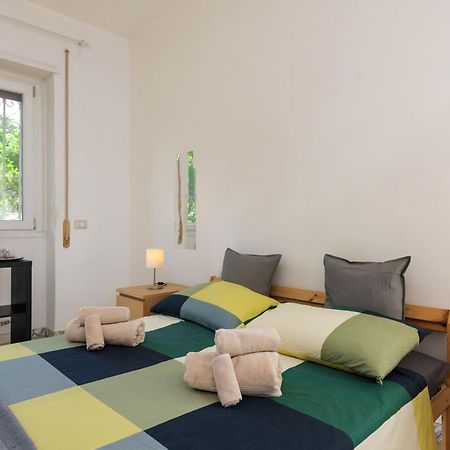 Spazioso Appartamento Vicino Eur Řím Exteriér fotografie